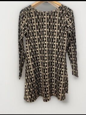 Blank Black and White Geo-Print Long-Sleeve Mini Dress